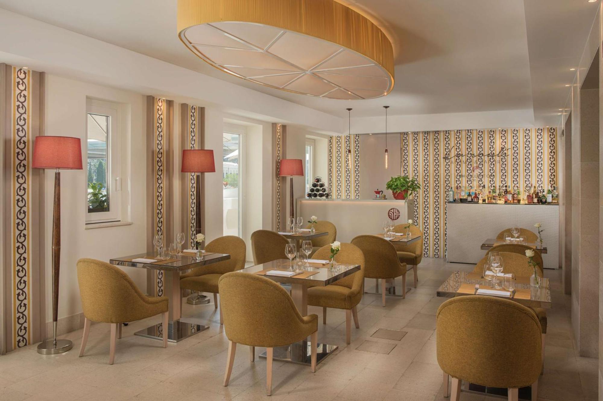 Hotell Nh Collection 5*